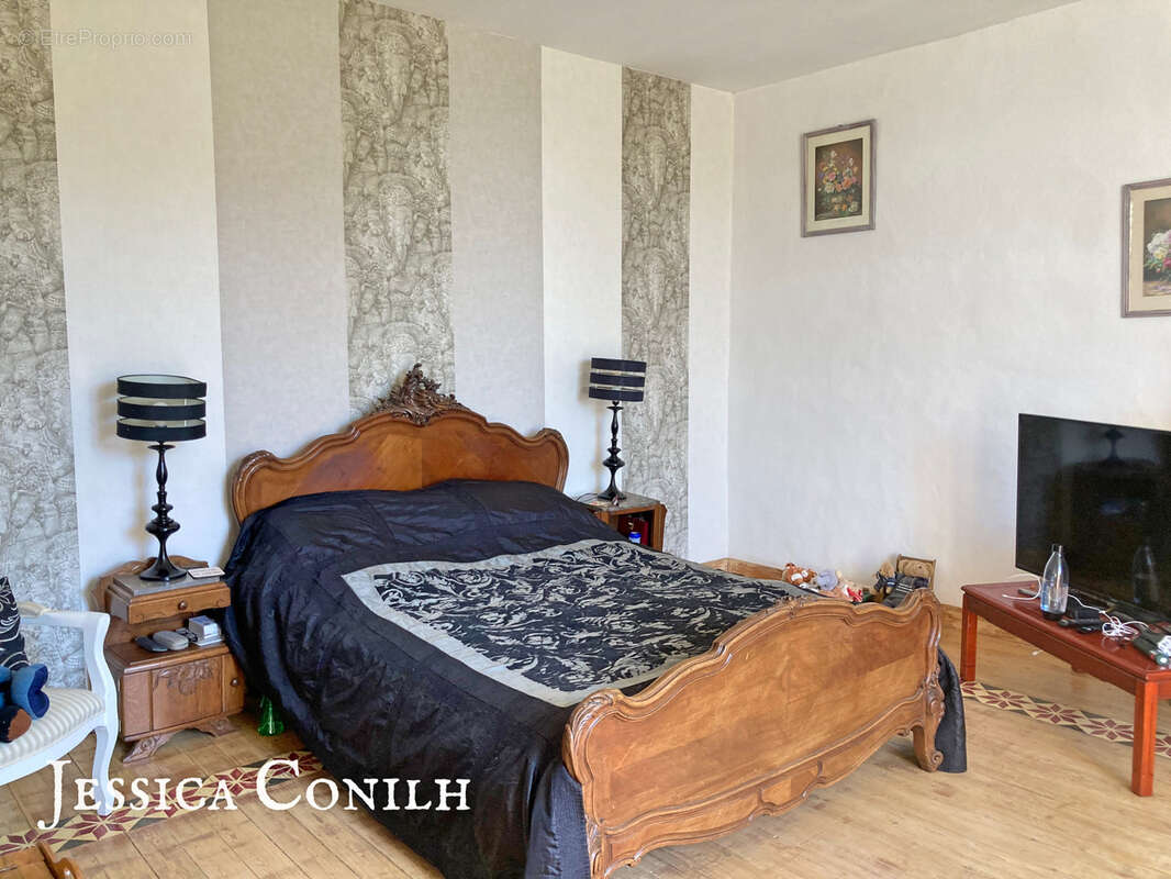 Maison à BOURDELLES