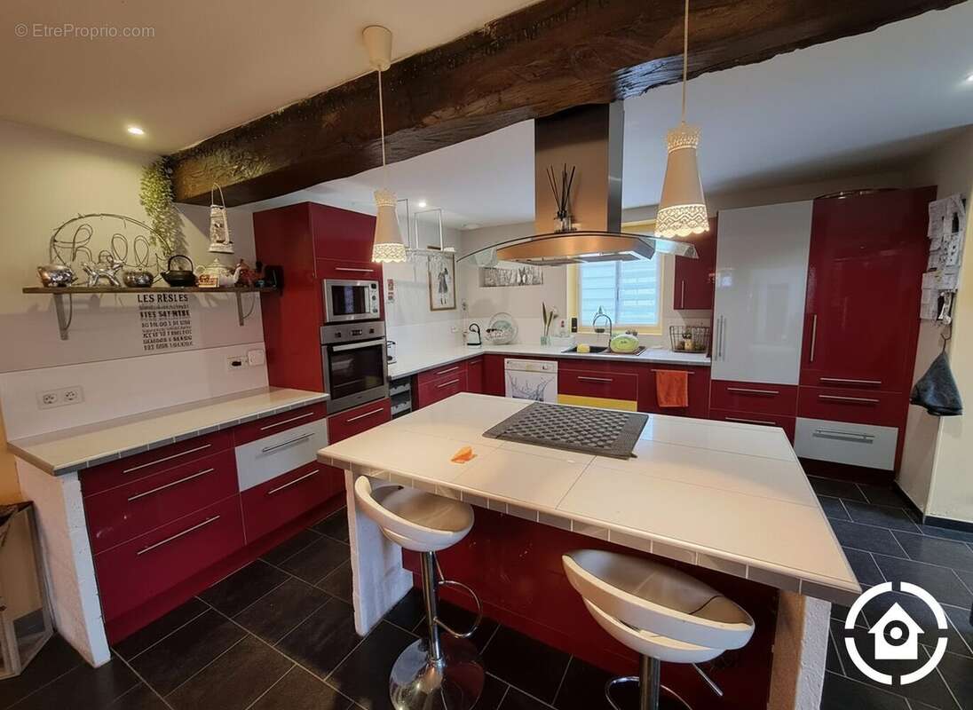Maison 253 m² à Macqueville  - photo 6