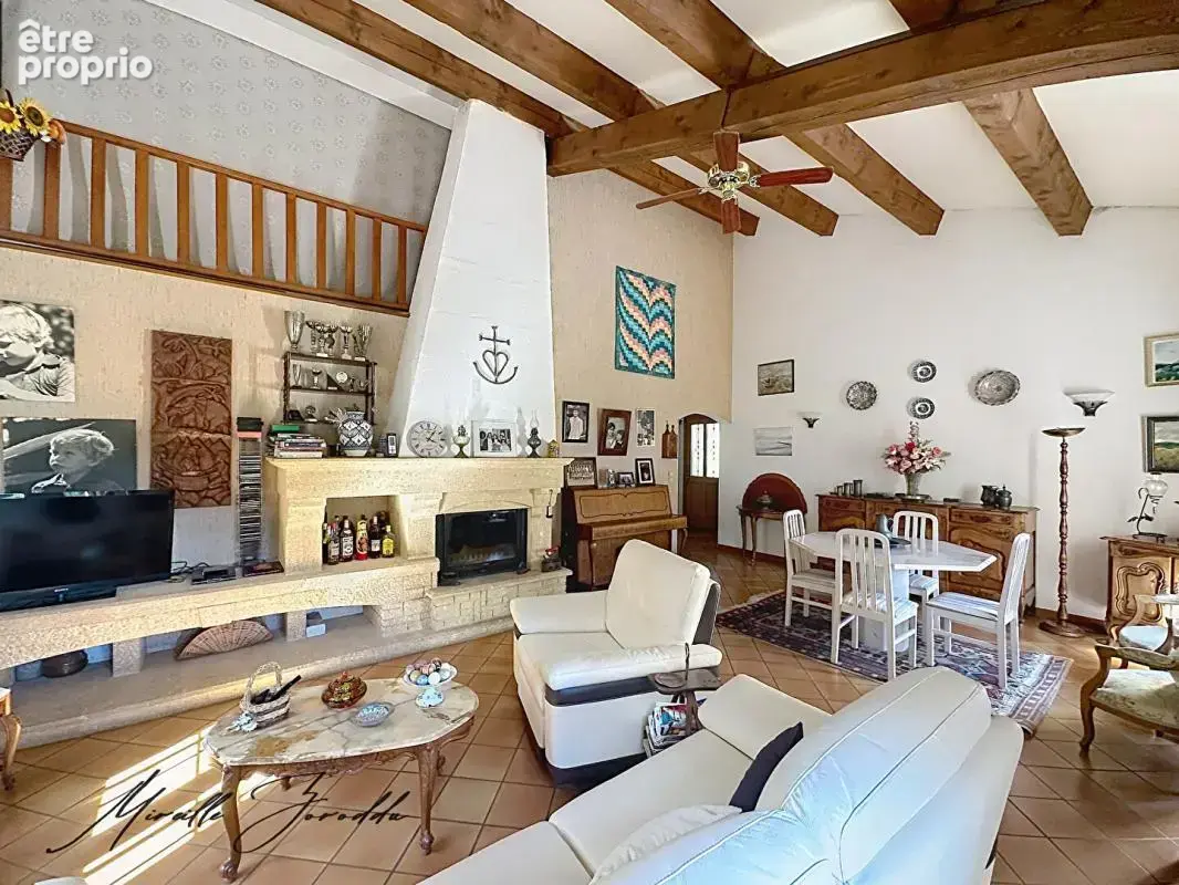 Jonquieres Saint Vincent, villa 4 chambres de 136 m² avec terrasse et terrain attenant - photo 3