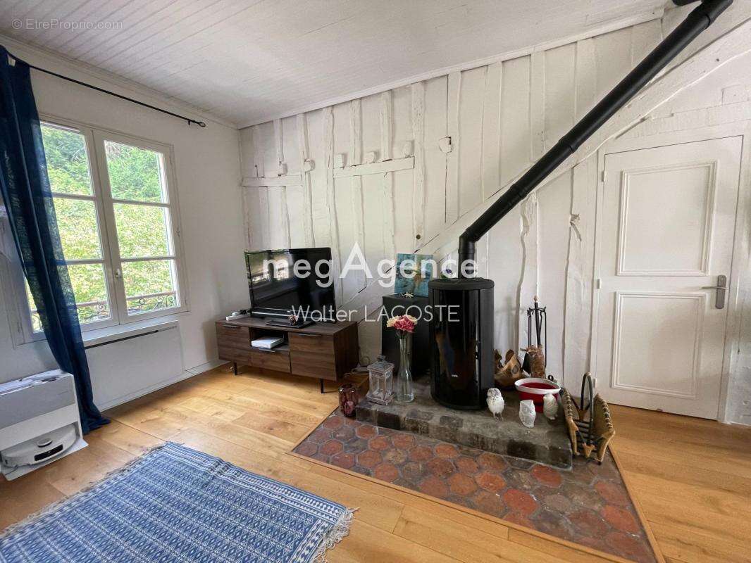 Le pecq charmante maison de ville de 4 pieces - photo 2