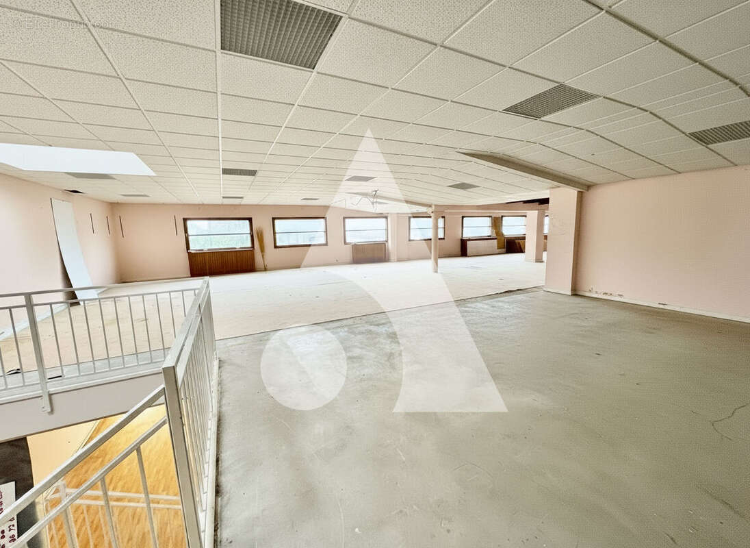 Commerce à LIFFOL-LE-GRAND