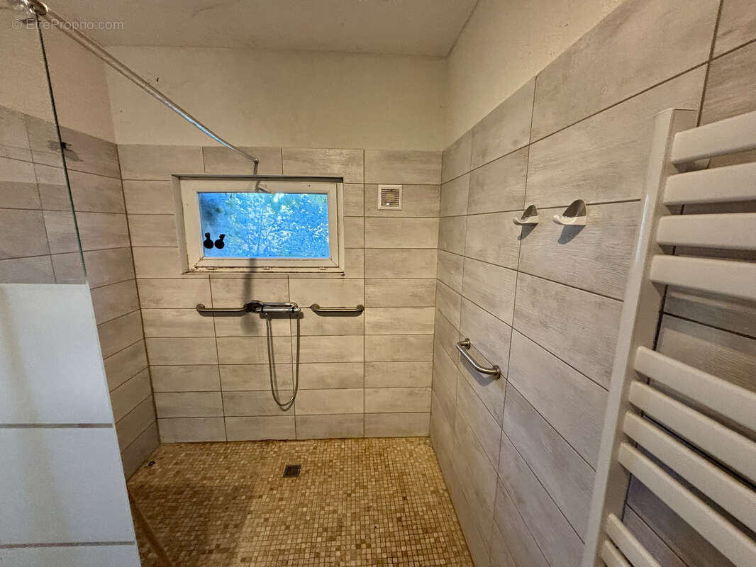 Maison à COLONZELLE