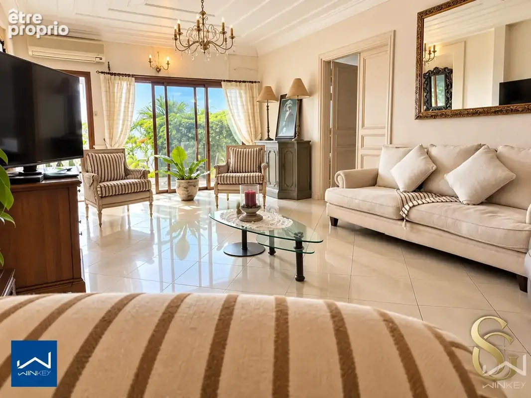Photo Maison à Saint-Denis au prix de 1 330 000€