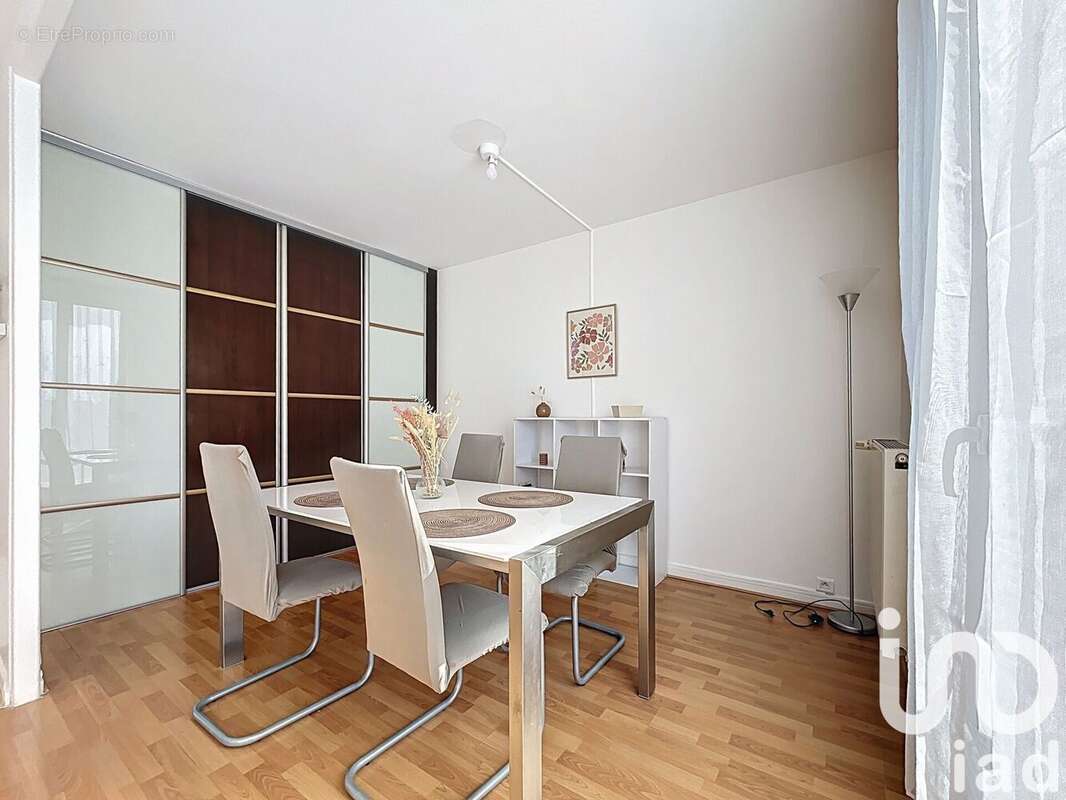 Photo 2 - Appartement à SARCELLES