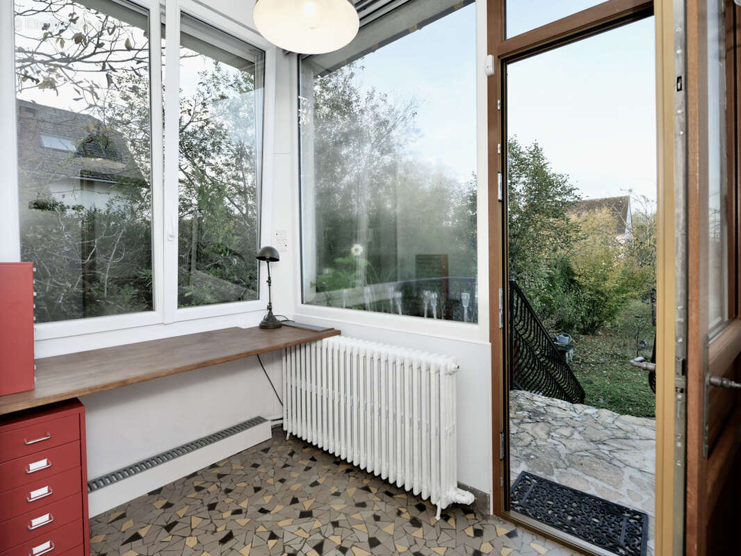 Maison à VAUX-LE-PENIL