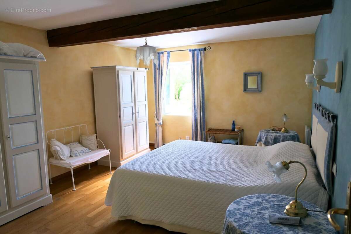 Maison à SAINT-JULIA