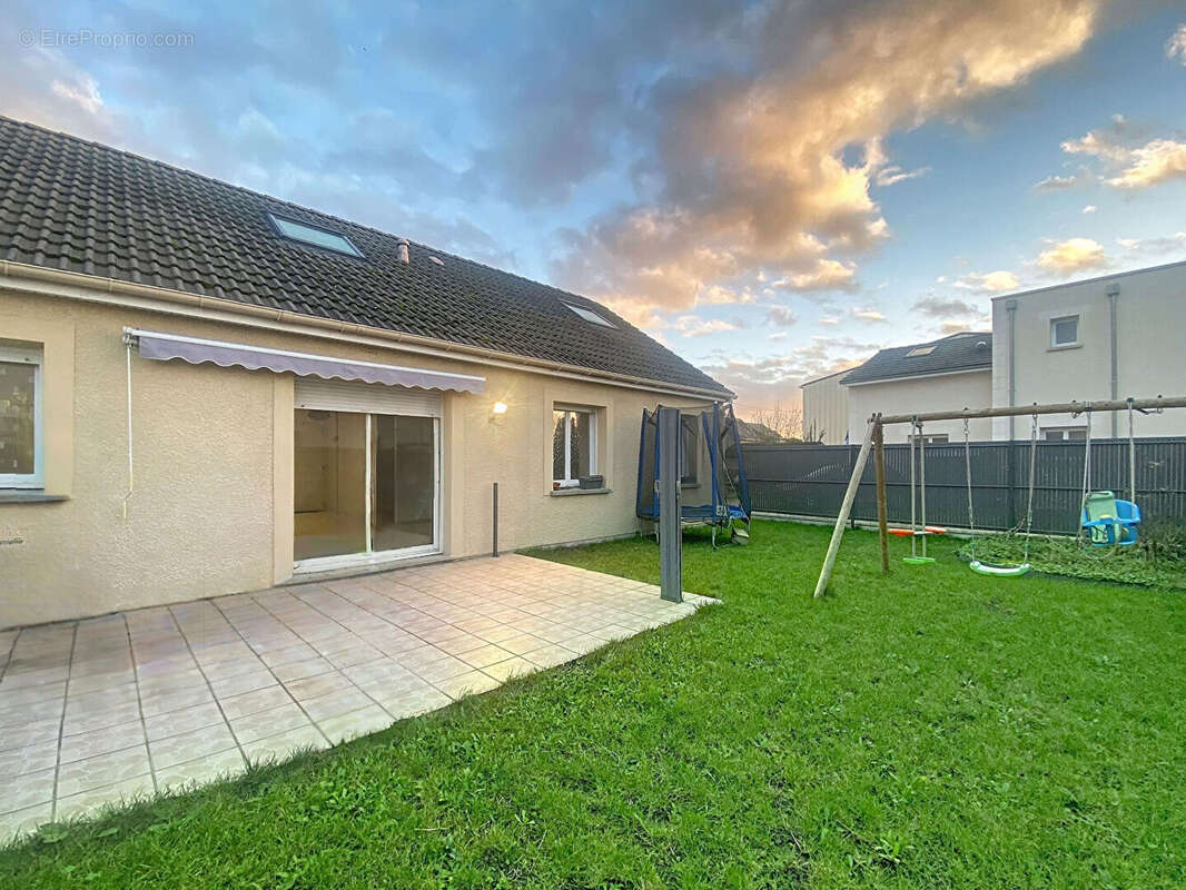 Maison à SAINT-LYE-LA-FORET