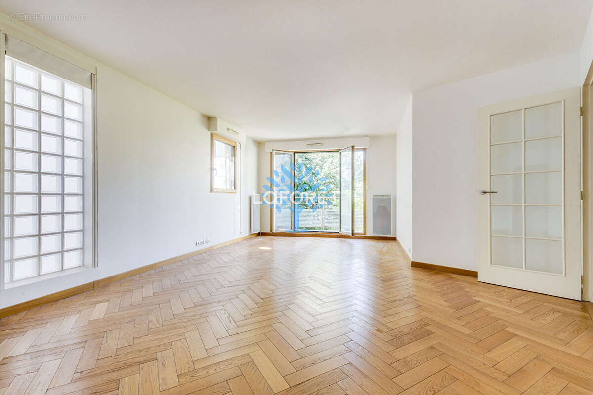 Appartement à PARIS-20E