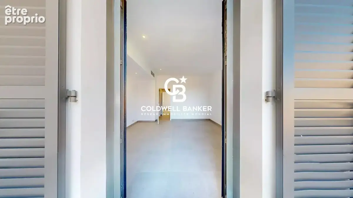 Cannes centre, Maison neuve aux prestations modernes et terrasses ensoleillées - photo 8
