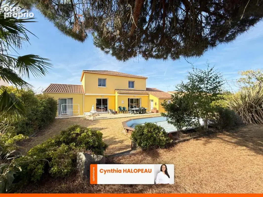 Maison familiale de 161 m² avec piscine – Chauché - photo 17