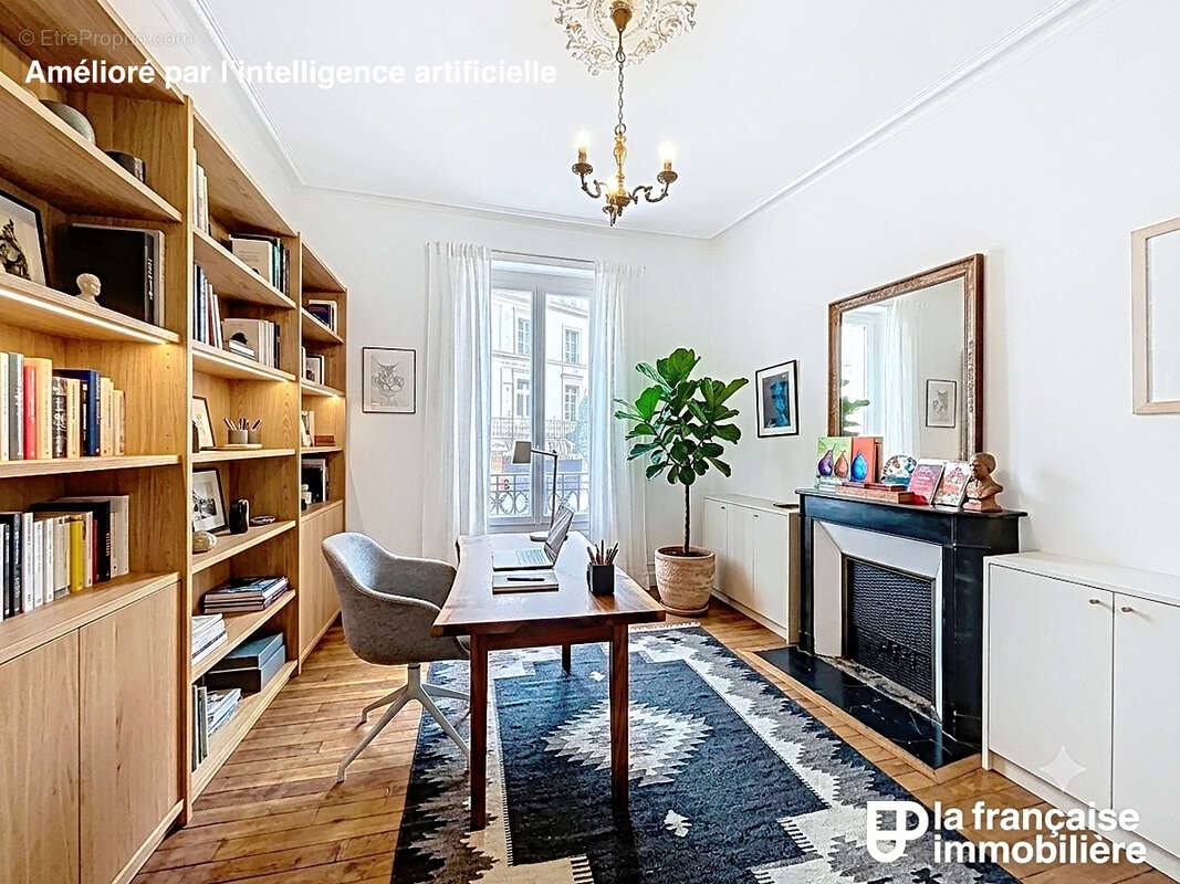Charmant appartement ancien avec cachet  - 3/4 chambres - Secteur Place Hoche / Faculté de Droit - Stationnement - photo 9