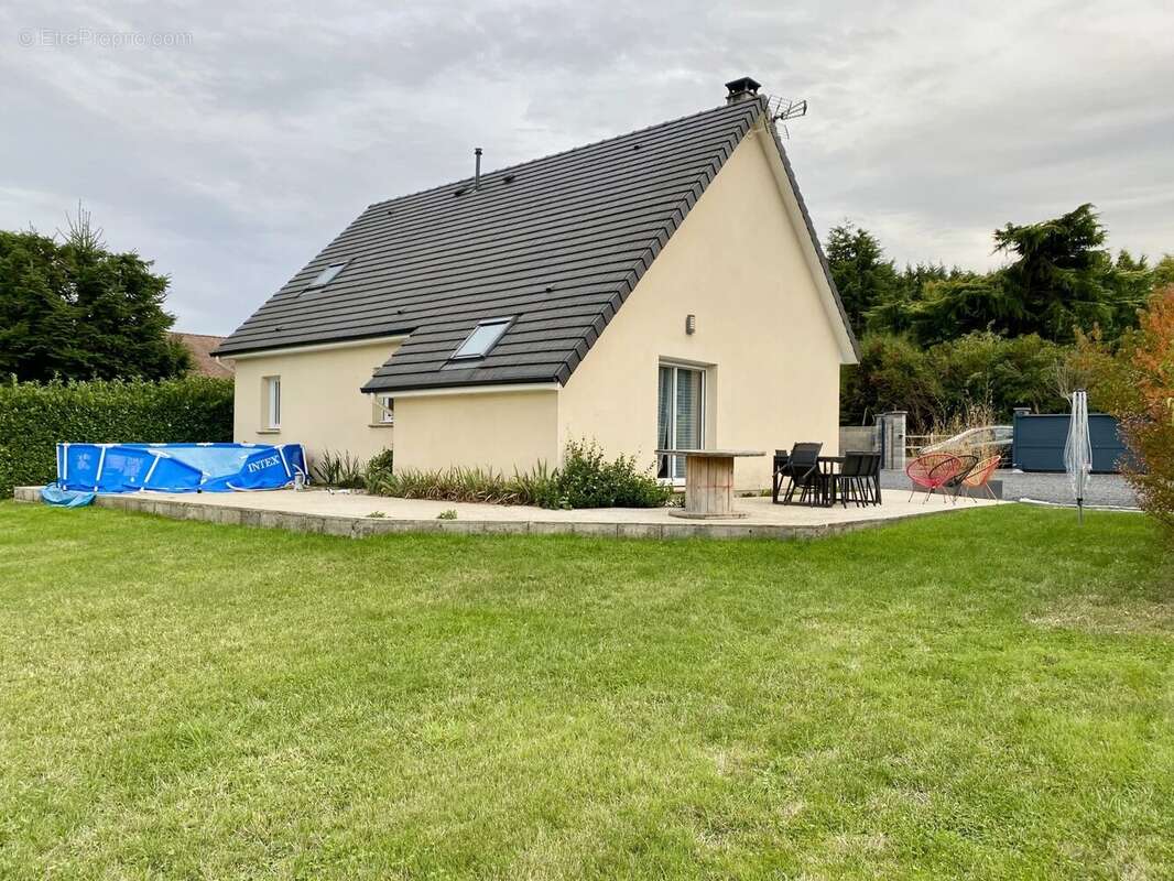 Maison à FONTAINE-SOUS-JOUY