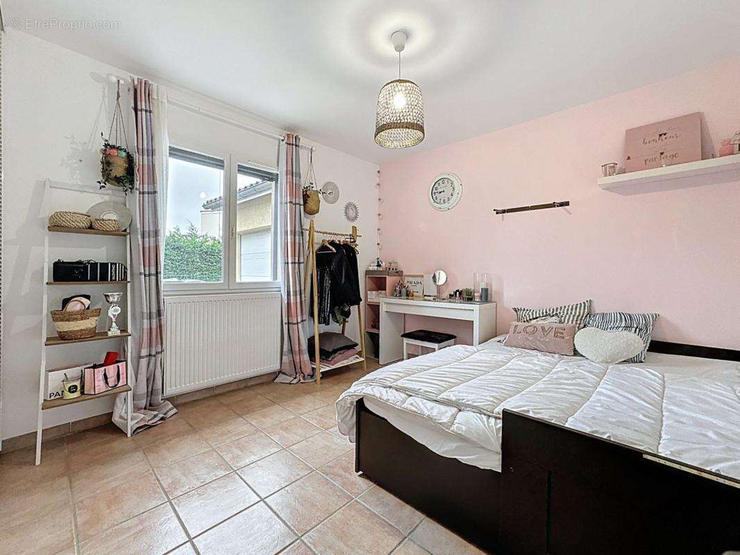 Maison à SAINT-ANDEOL-LE-CHATEAU