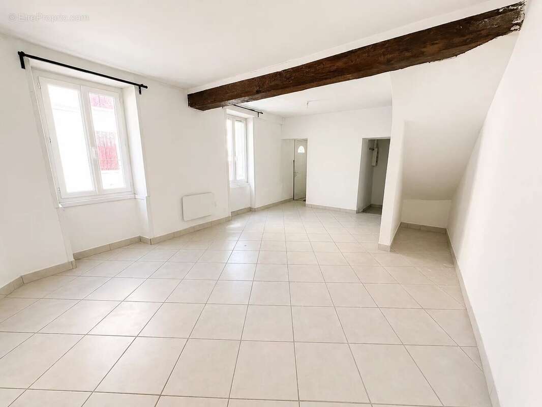 Appartement à SERRIS