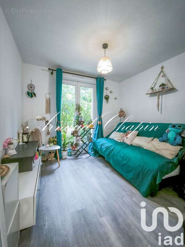 Photo 9 - Appartement à VAUJOURS