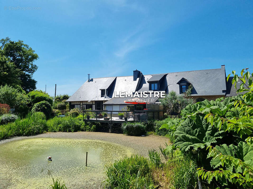 Maison à SAINT-ROMAIN-DE-COLBOSC