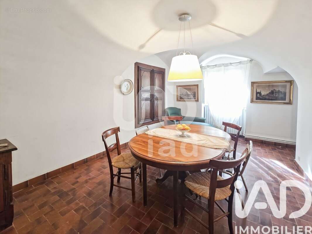Maison 206 m² à Bernis  - photo 8