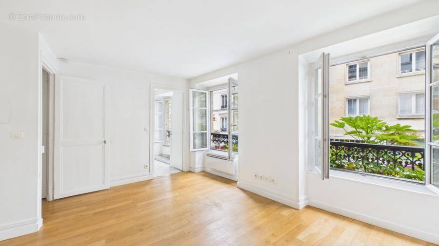 Appartement à PARIS-6E