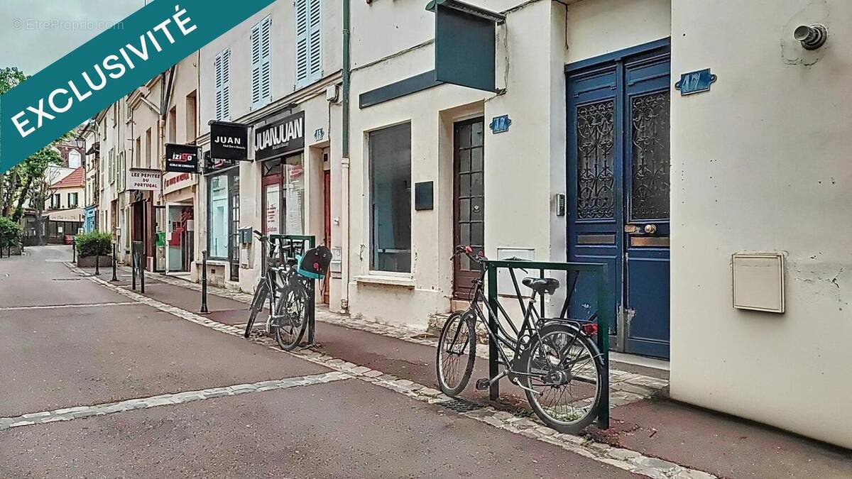 Photo 1 - Commerce à RUEIL-MALMAISON