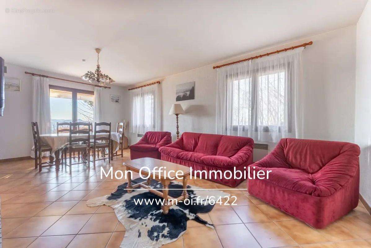 Maison à PRUNIERES