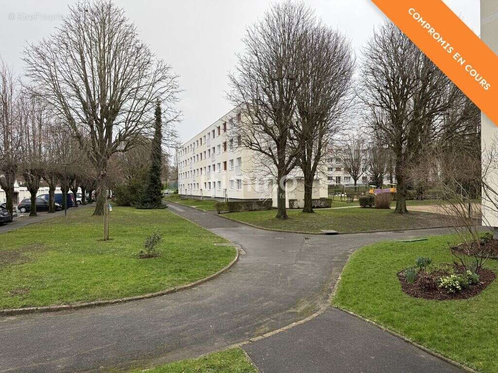 Appartement à CHILLY-MAZARIN