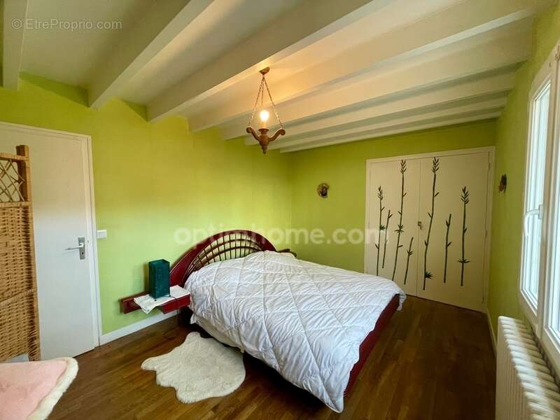 Appartement à SAINT-NICOLAS-DU-PELEM
