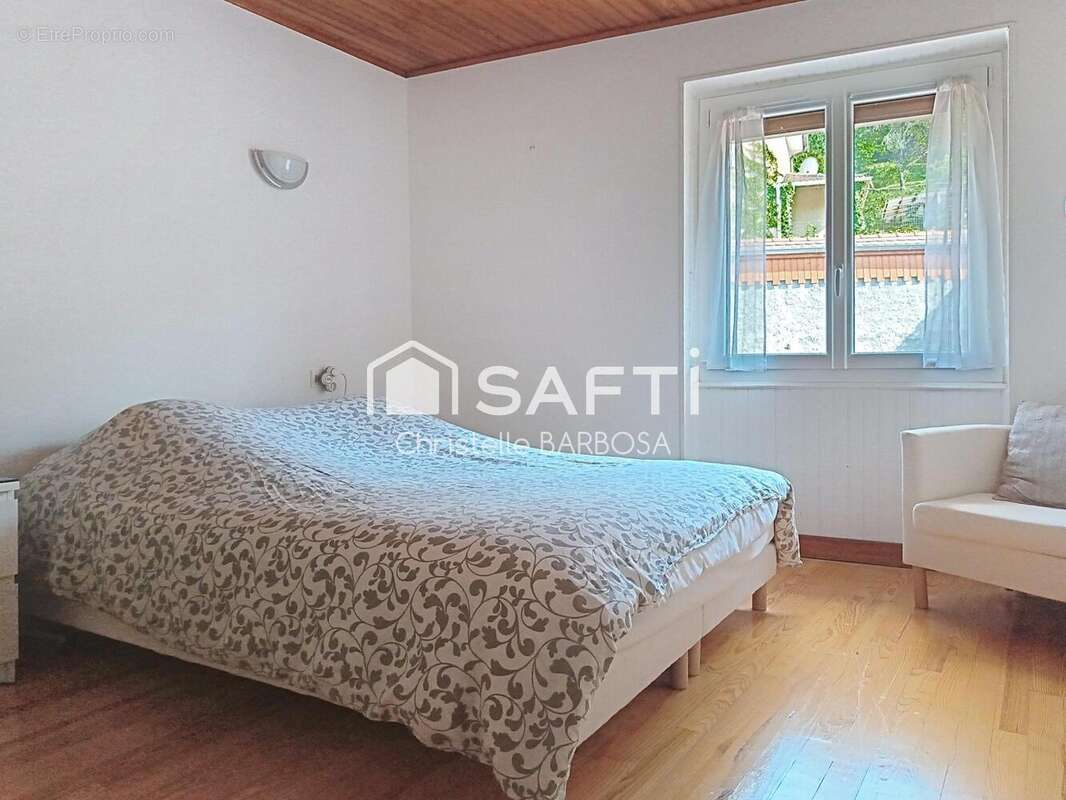 Maison 110 m² à Vasselin  - photo 6
