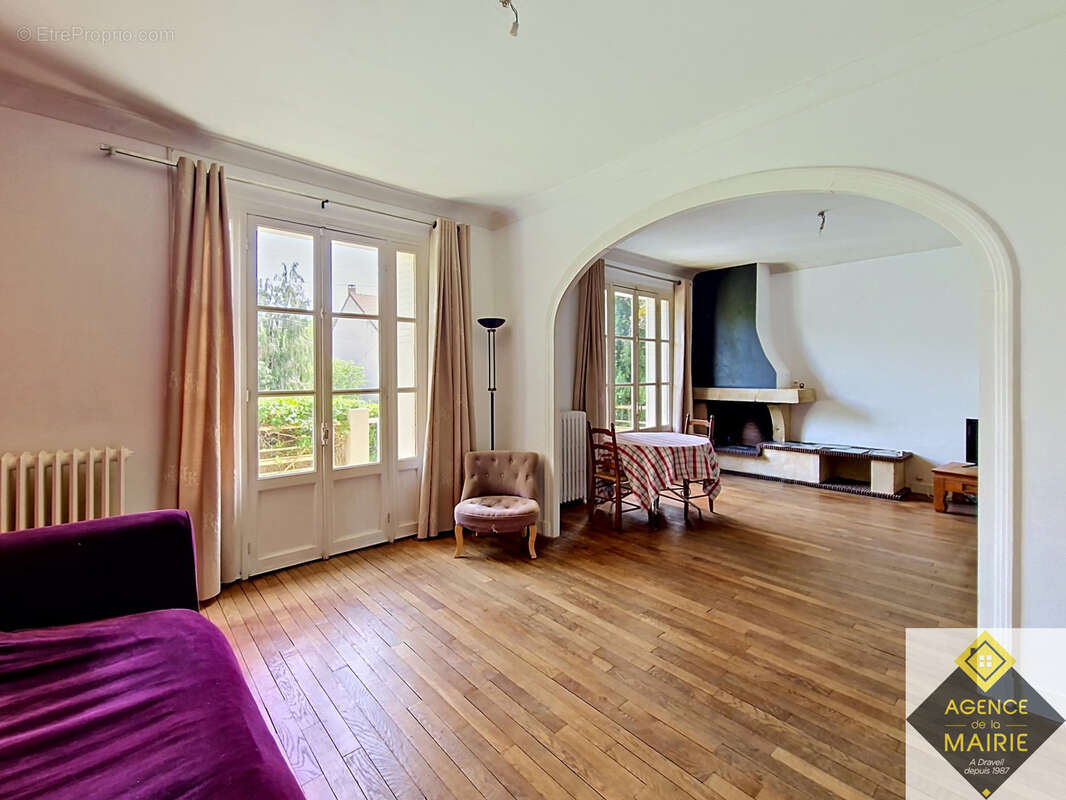 Maison à SOISY-SUR-SEINE