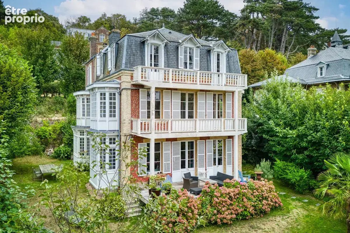 la villa MEDERIC est en vente / en exclusivité - photo 2