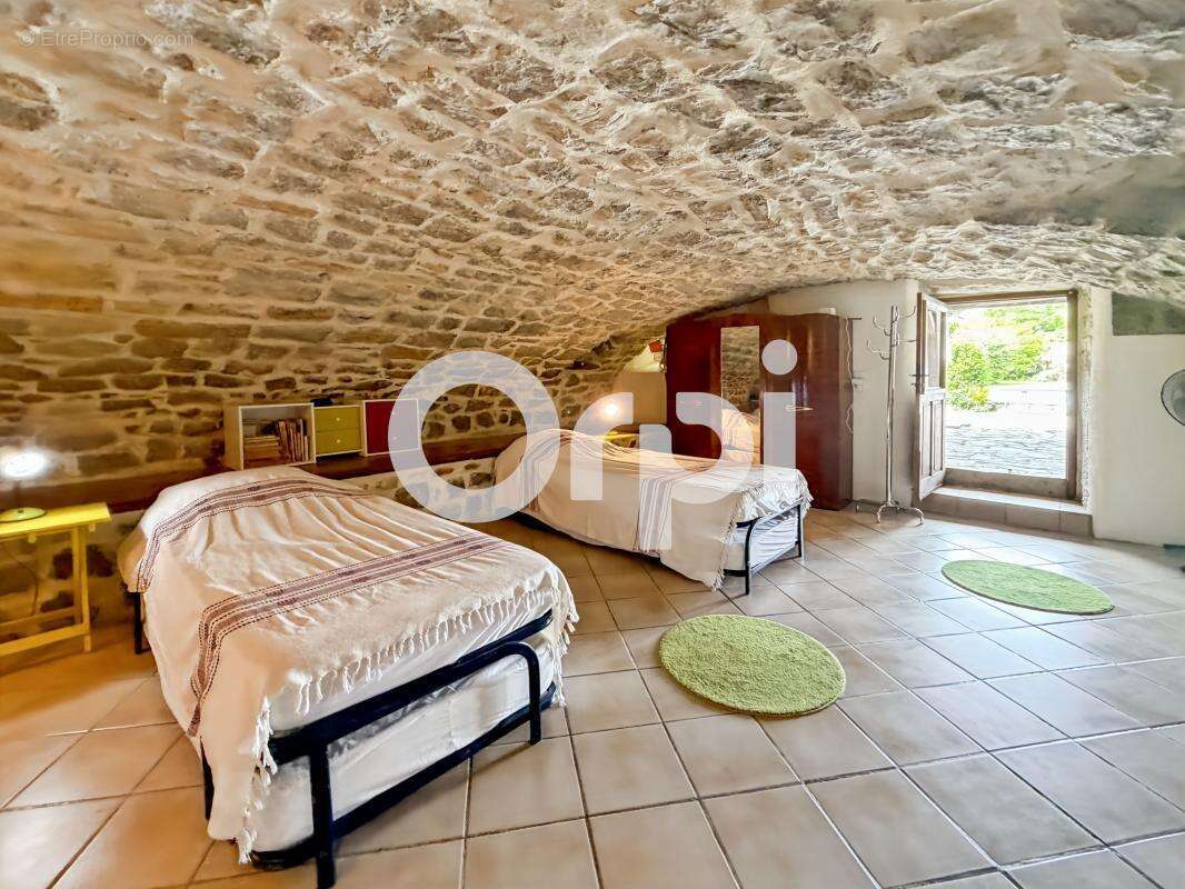 Maison à RUOMS