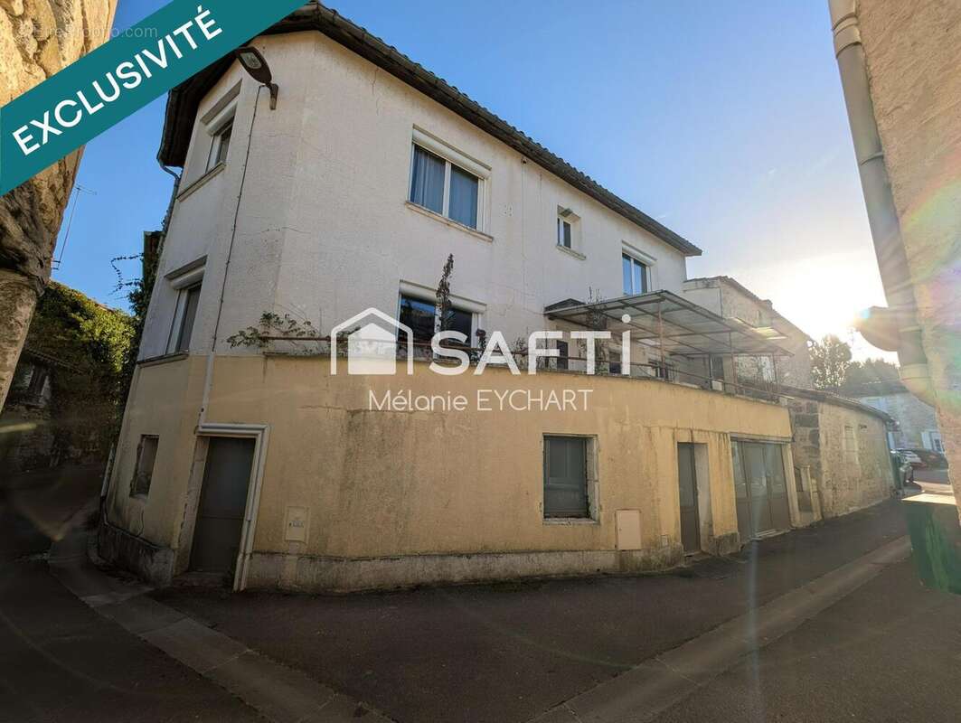 Photo 2 - Maison à GOND-PONTOUVRE
