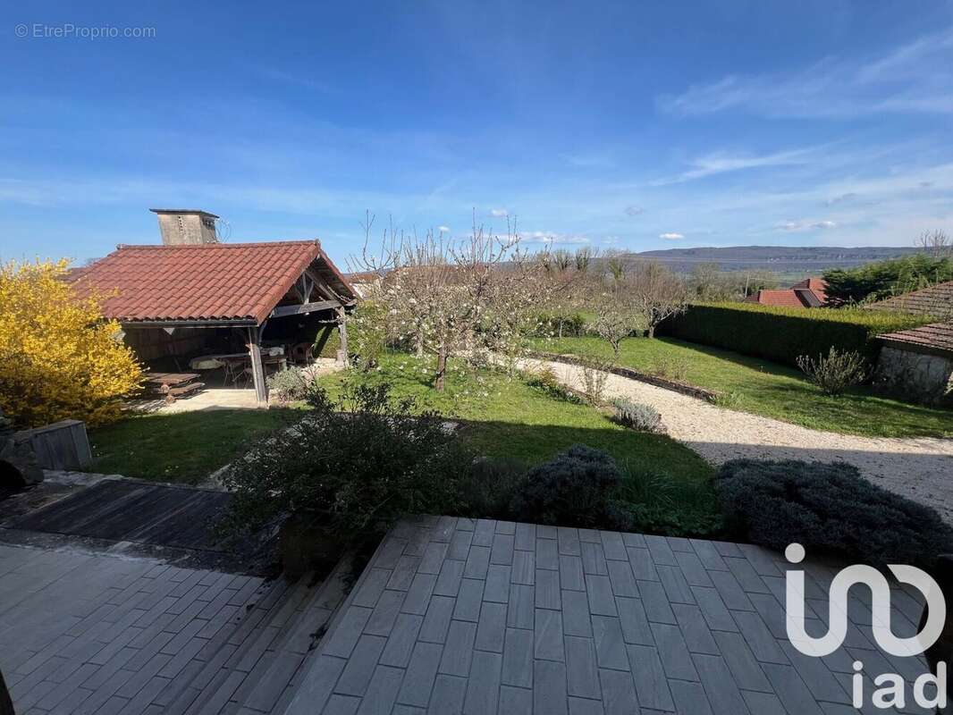 Photo 2 - Maison à ARINTHOD