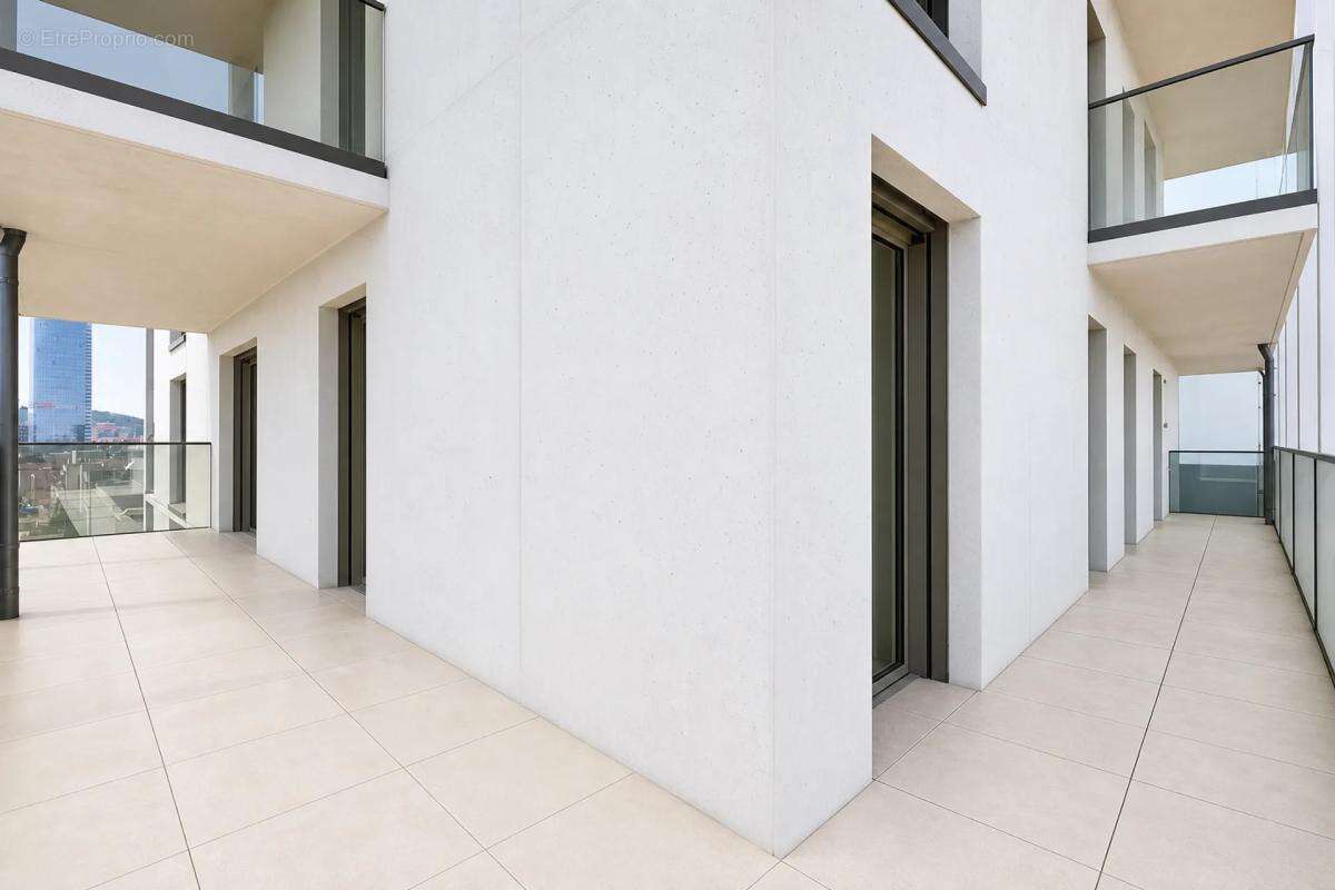 Appartement d’exception avec terrasse panoramique - 84 m2 - Lyon - photo 2