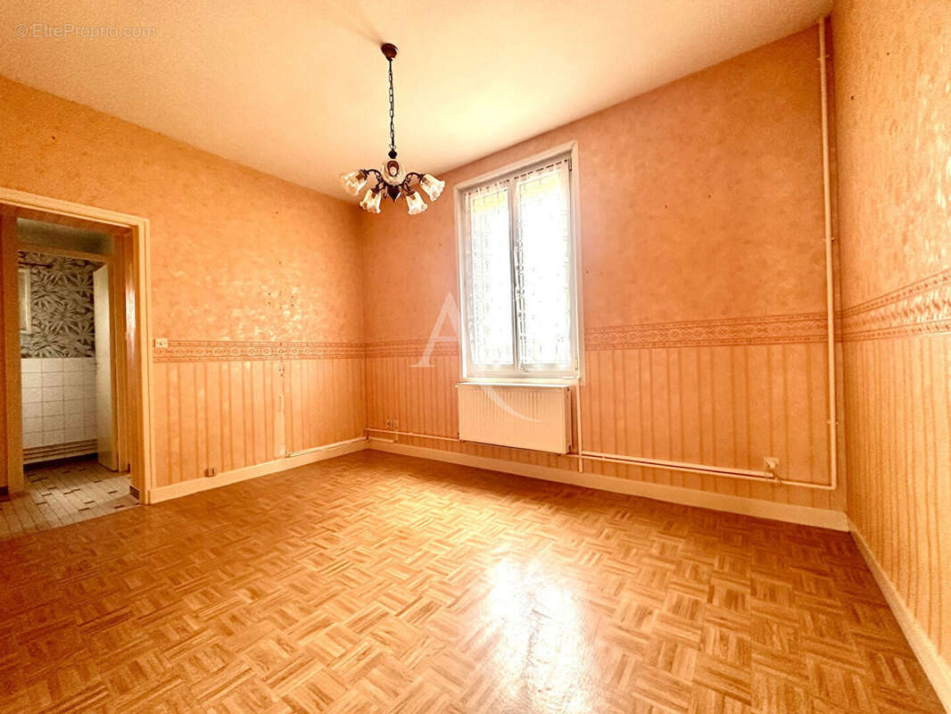 Maison à DAMELEVIERES