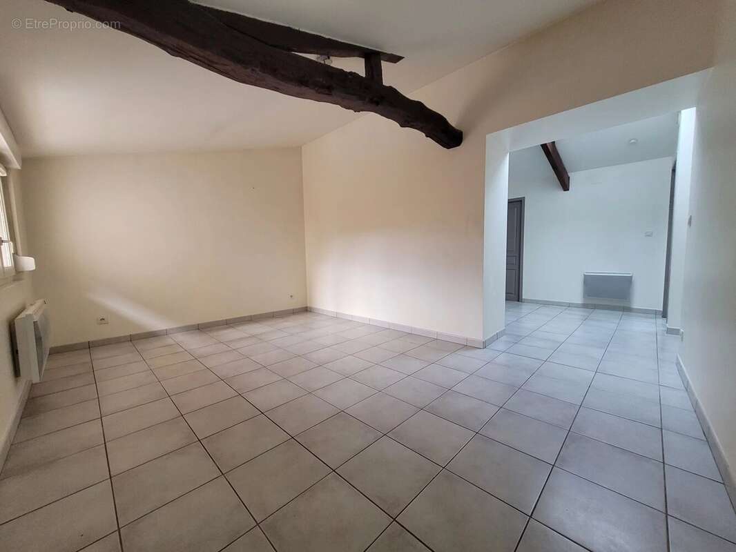 Appartement à BELLEVILLE