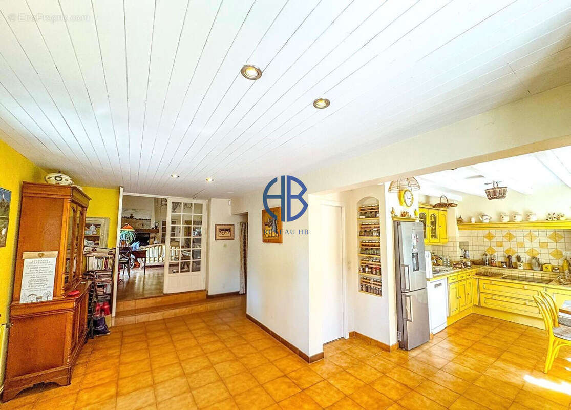 Maison à FAVERGES-DE-LA-TOUR