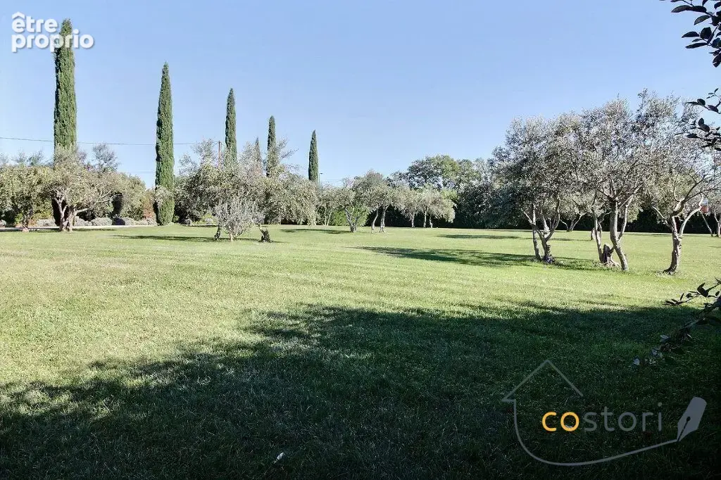 Maison 300 m² à Trans-En-Provence  - photo 4