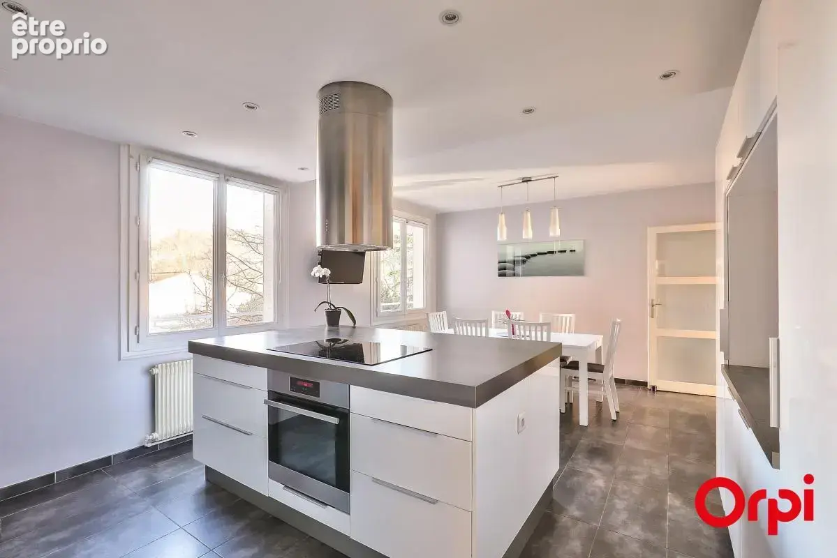 Appartement À Vendre T5 avec cave et place de stationnement - photo 9