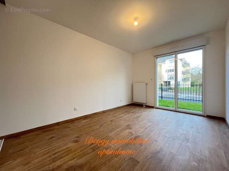 Appartement à SAINT-CYR-SUR-LOIRE