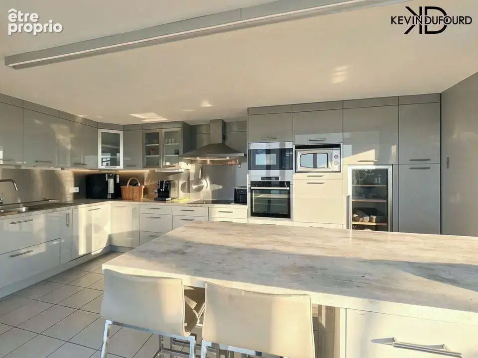 Appartement 5 pièces 110 m² à vendre à Vals-Les-Bains (07600) - photo 4