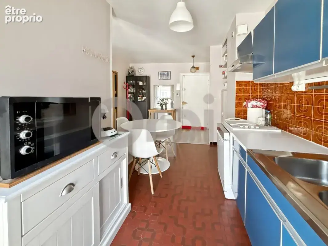 Appartement 2 pièces à Vendre à quelques pas de la place des Vosges à Paris 4e - photo 10