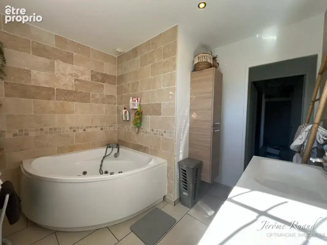  Maison familiale 120 m² • 4 chambres + bureau • Grand garage • Saint-Priest-Taurion - photo 6