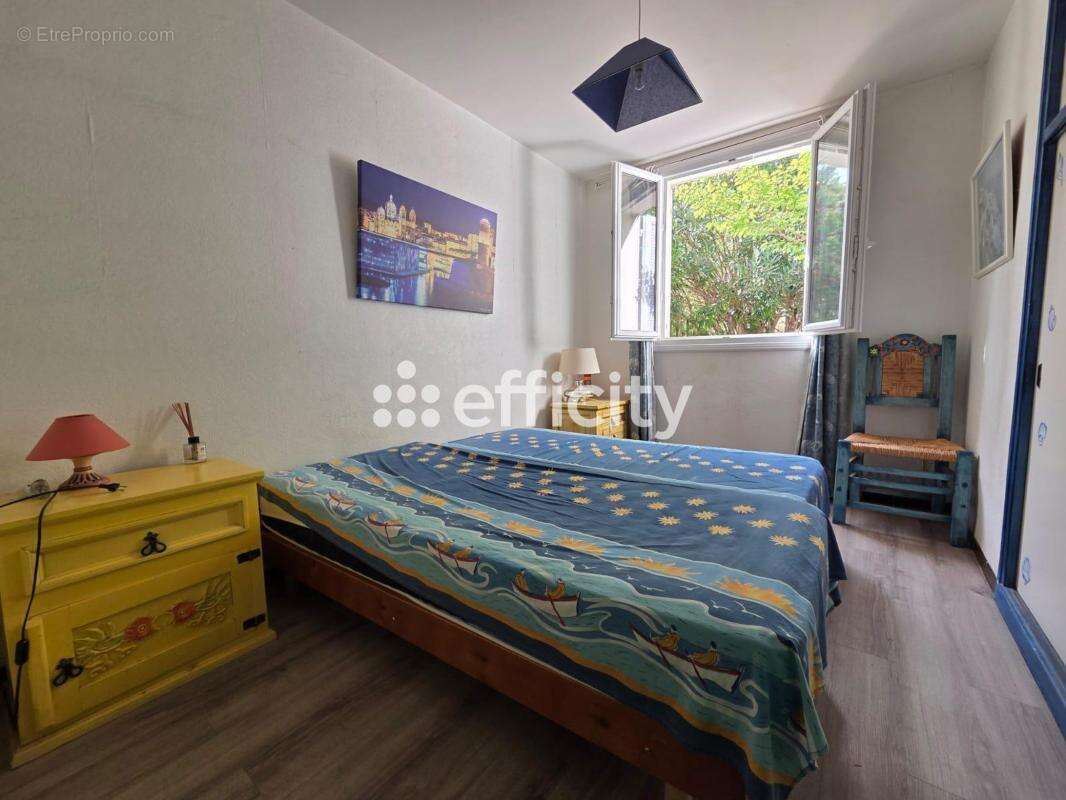 Appartement à SAINT-CYR-SUR-MER