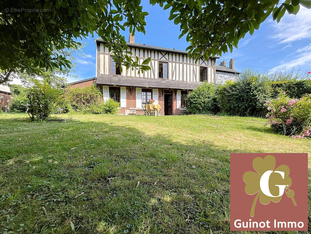 Maison à LILLEBONNE