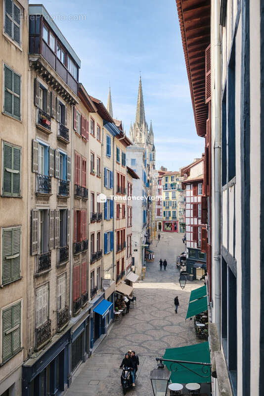 Autre à BAYONNE