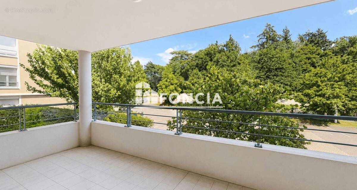 Appartement à VOURLES