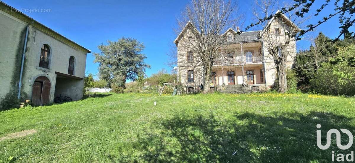 Maison 260 m² à Mauzun  - photo 4