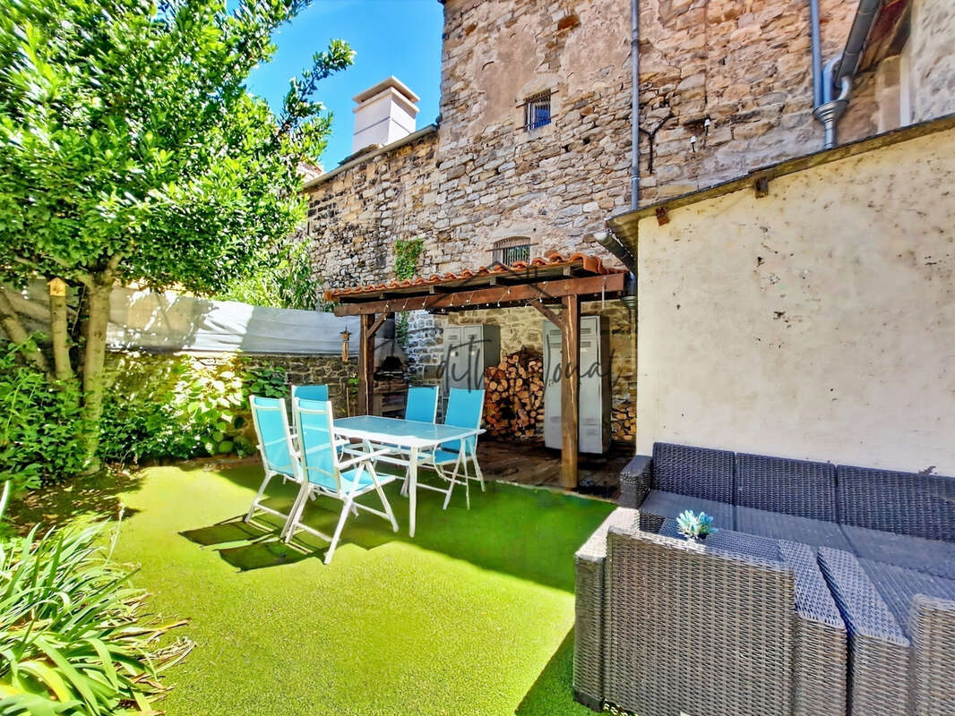 Maison à AGUESSAC