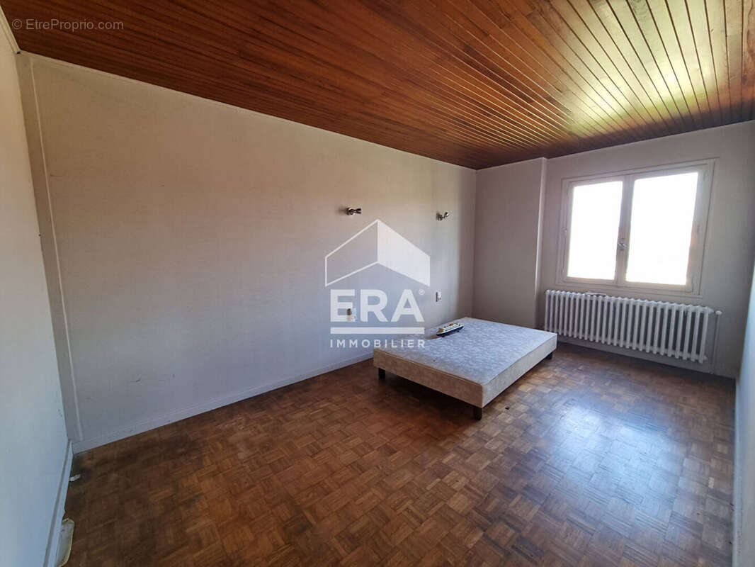 Maison à CHAZEY-SUR-AIN