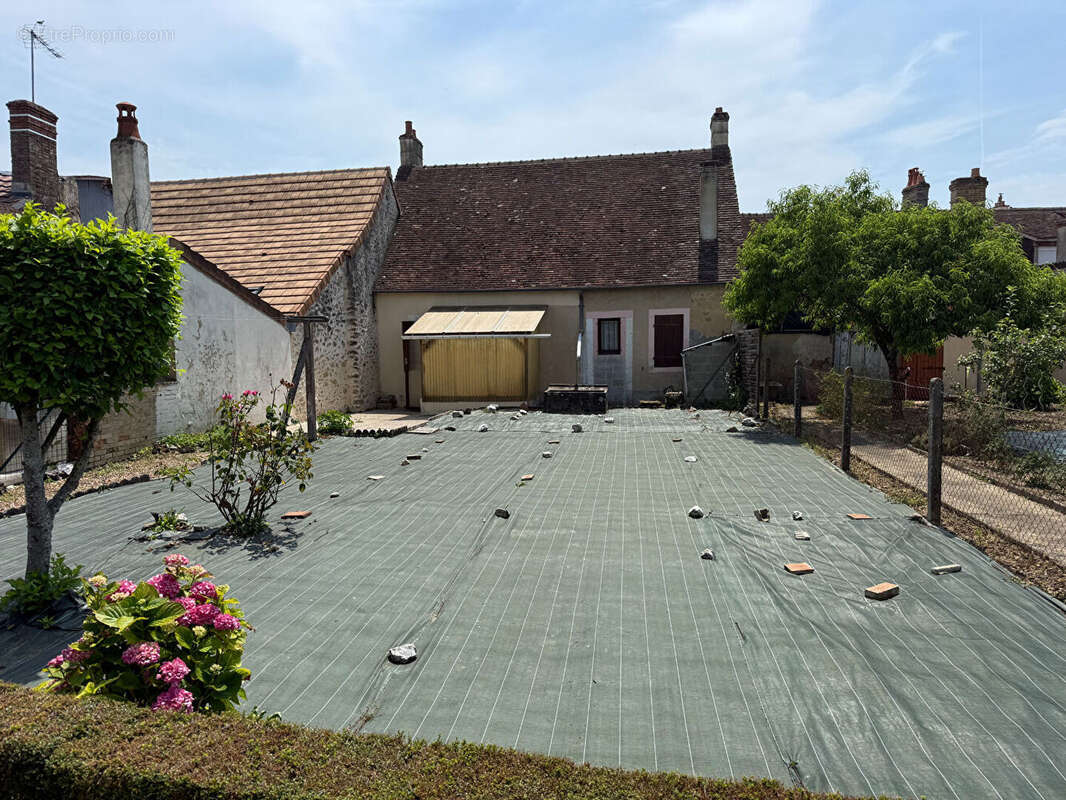 Maison à MAROLLES-LES-BRAULTS